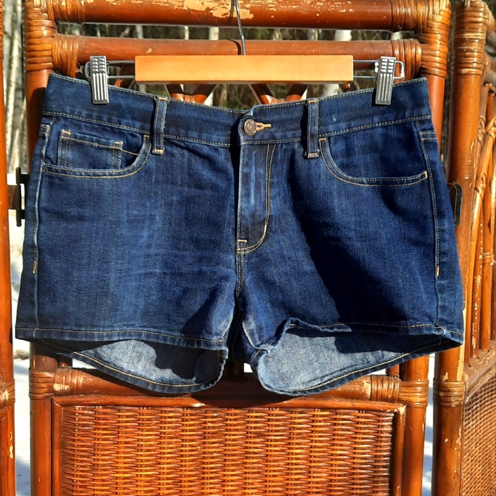 🍀3/15 Old Navy Blue Jean Shorts